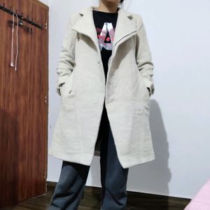 Offwhite Overcoat For Slim N Stylish Women