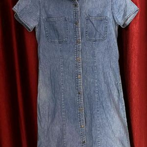 Denim knee length dress (Tich button)