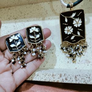 Floral Enamel Jewelry Set