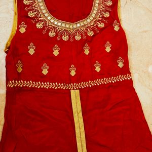 Maroon Middle Slit Kurti