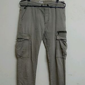 six pocket regular fit cargo