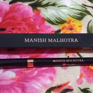 Manish Malhotra 24h Kajal Eyeliner 💙