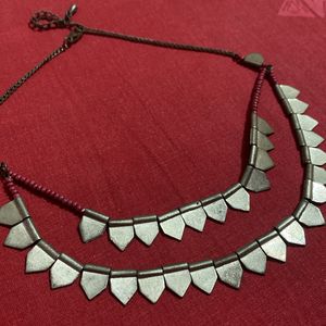 Neckpiece