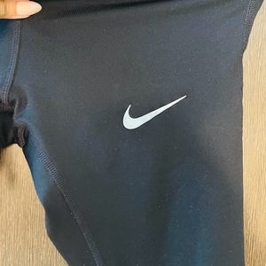 Nike Cropped Dry Fit Leggings