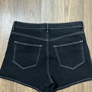 H&M Black High Waisted Shorts