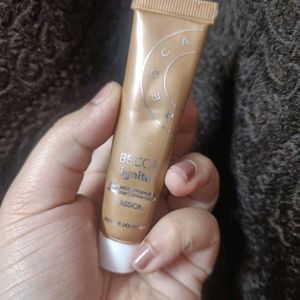 Becca Liquid Highlighter