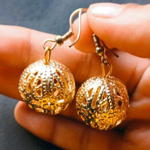 Circle Ball Earrings