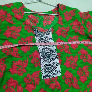 Green W Red Printed Kurti