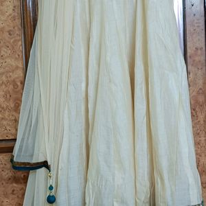 Unused Moti/off white colour Anarkali suit