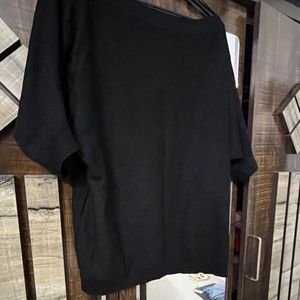 Black Top Light Sweater Type