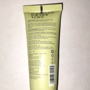 DOT And KEY Cica CalmingBlemish Cleansing Facewash