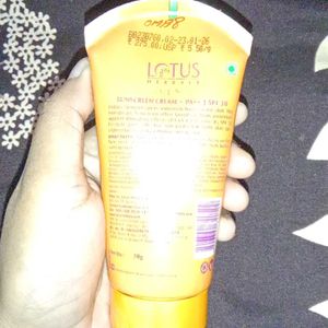 30++PA UVA SPF Sunscreen