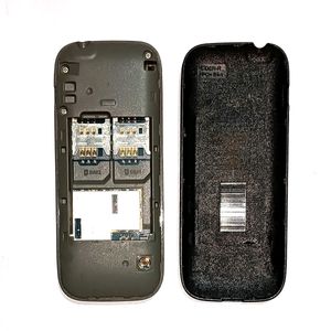 Samsung Guru FM Plus SM-B110E Keypad Phone