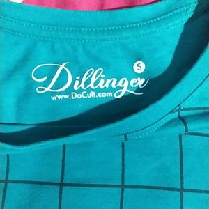 Women T-Shirt Of Brand Dillinger.