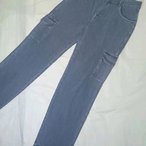 Zaara Straight Fit Jeans