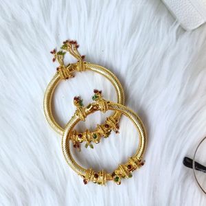 Kundan Bangles