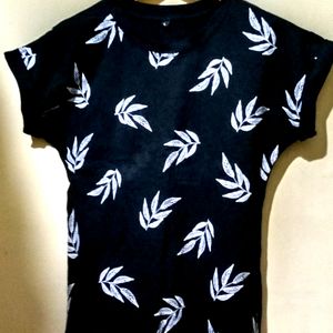 Women's  T-shirt 👕 Black Colour