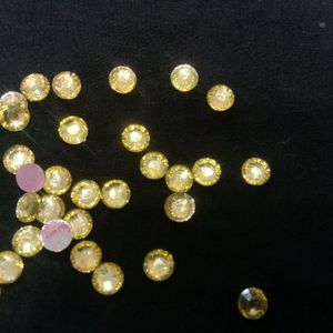 100 golden kundan stones for crafts and jewellery