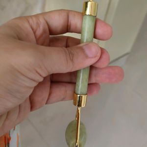 Jade Roller For Flawless Skin