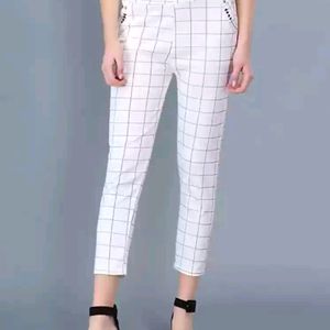 Black And White Check Pant For Girls