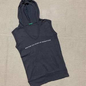 Sleeveless Hoodie