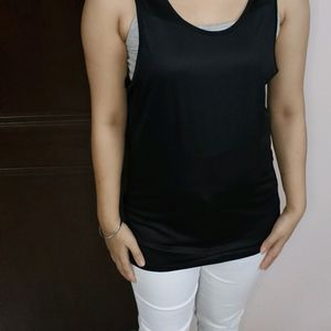 Uniqlo Airism Women Black Comfortable Tank Top