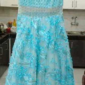 High Class Party Wear Gown With Anajing Looks