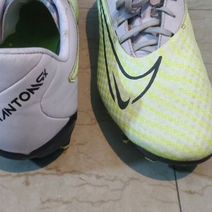 Nike Phantom Original Football Shoes