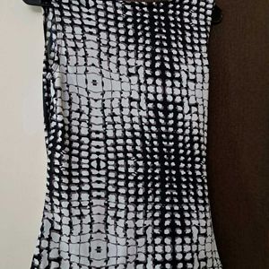 Printed Formal Sleeveless Top