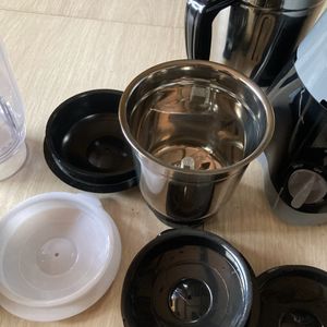 MIXER GRINDER BLACK & GRAY 750