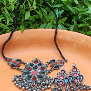 Black Polished Chokers With Real Minakari Work