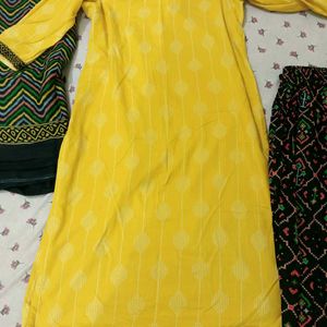 Selling Cotton Kurta Sets