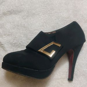 A Stelatoes Footwear (Size 39)