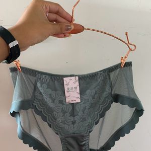 Women’s Brief