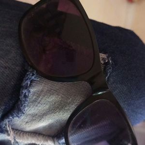 SUNGLASSES BLACK SHADE