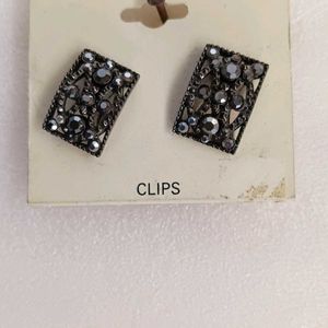 SMART EARRINGS