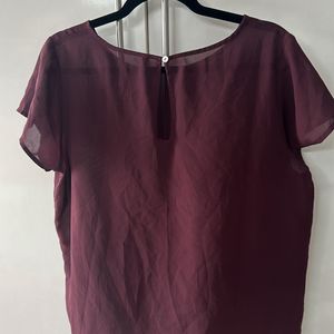 Benetton Size L/XL Maroon High Low Top