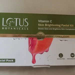 Lotus Botanical Vitamin C Facial Kit.