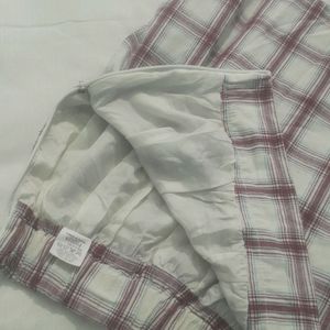 A White-red Checked Skirt.