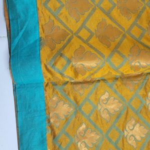 Banarasi Saree With Contrast Border