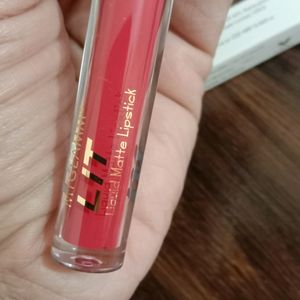 Myglamm Liquid Matte Lipstick