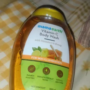 Mamaearth Vitamin C Body Wash with Honey