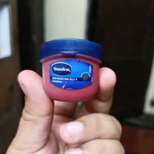 Vaseline Tinted Lipbalm