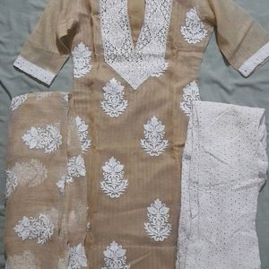 Kurta Set With Dupatta And Pants