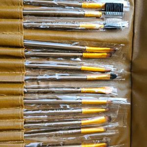 Brand 🆕 Makeup Brushes (Set Of 24)