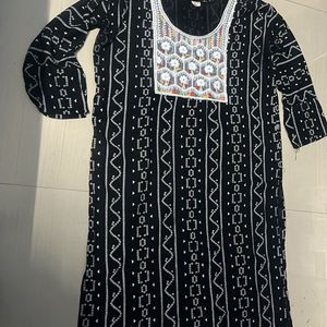 🖤🤍Beautiful Black N White Plazzo Kurti Set🖤🤍