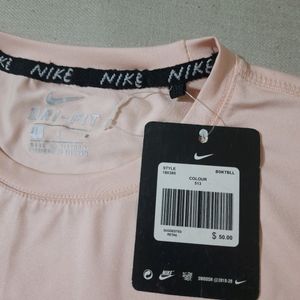 Nike T-shirt