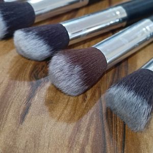 Makeup Brushes