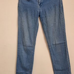 Jeans ,Blue colour , size =28"