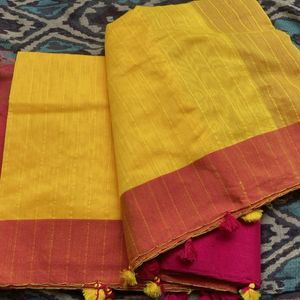 Beautiful Yellow Magenta Combination Handloom Sari